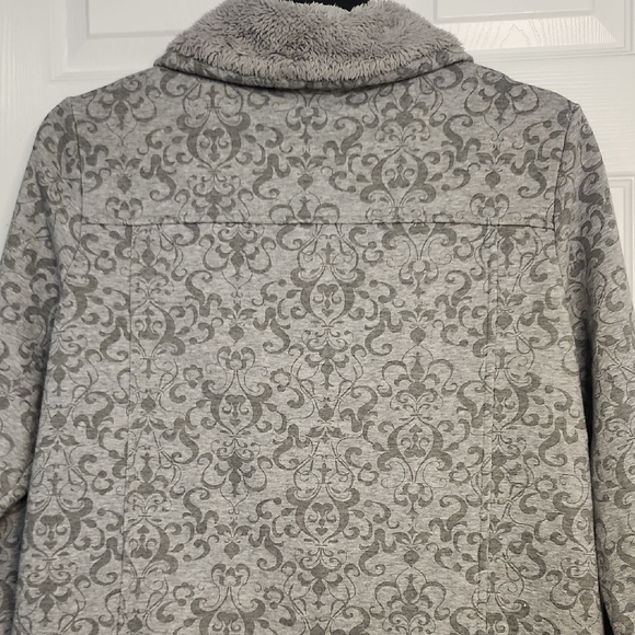 Croft & Barrow Patterned Gray Teddy Jacket - Picture 8 of 16